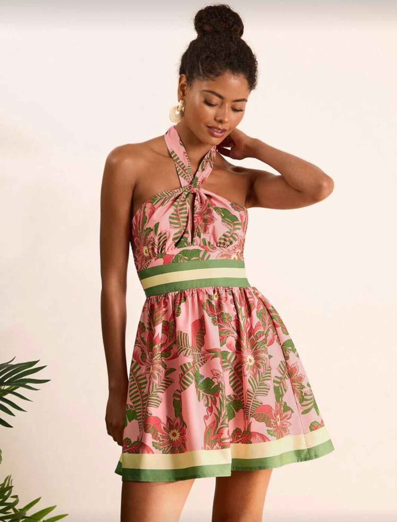 RESORTWEAR