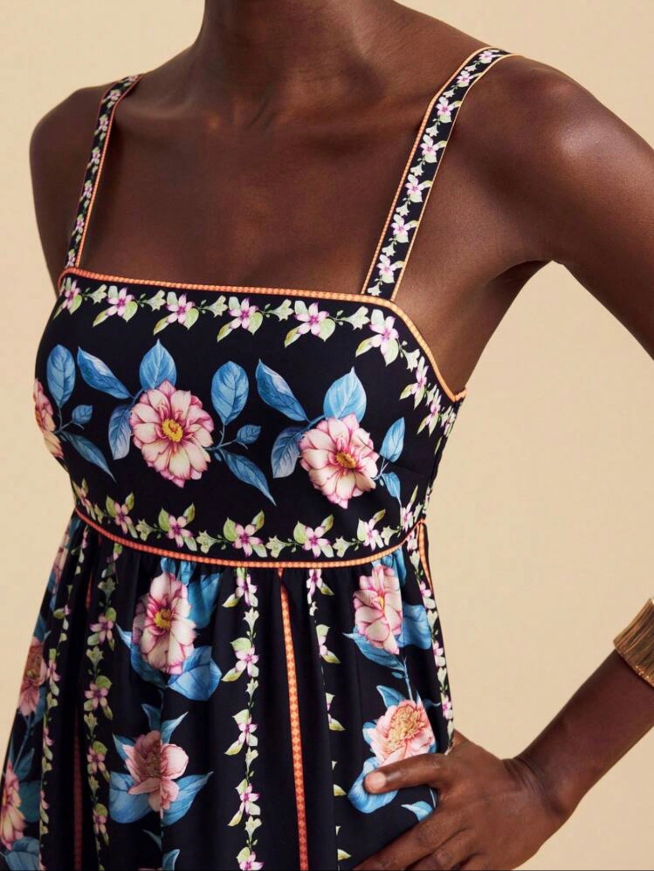 RESORTWEAR